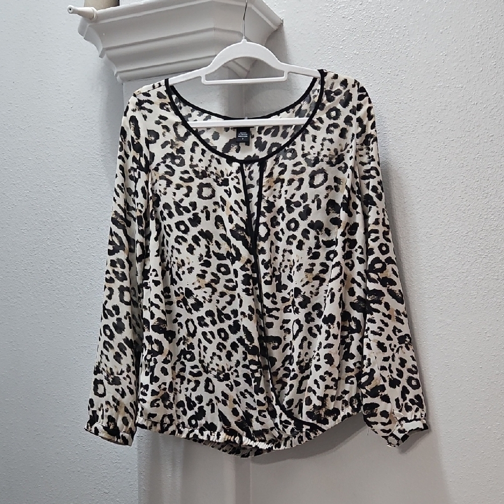 Torrid Black and Cream Leopard Blouse